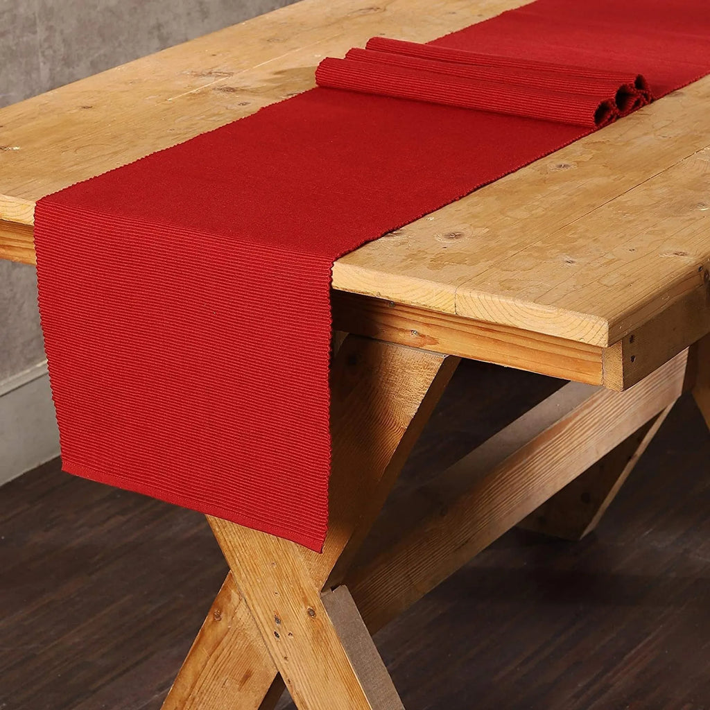 Christmas Table Runner-Ribbed Table