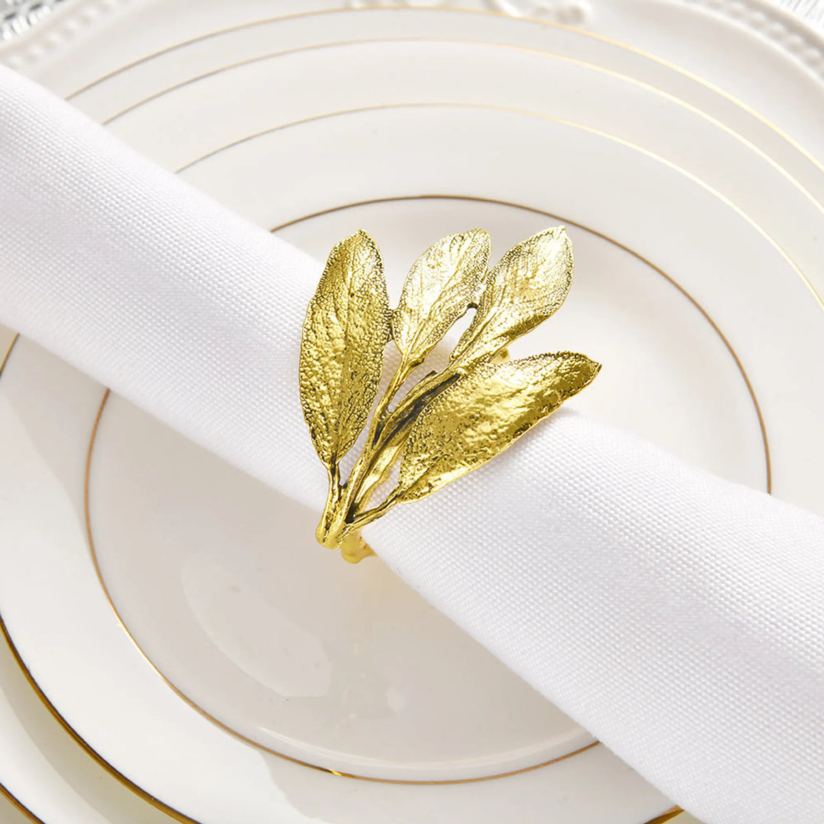 Napkin Rings in Leaf Design