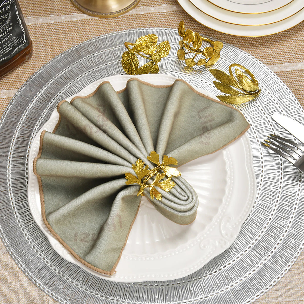 Napkin Rings in Leaf Design
