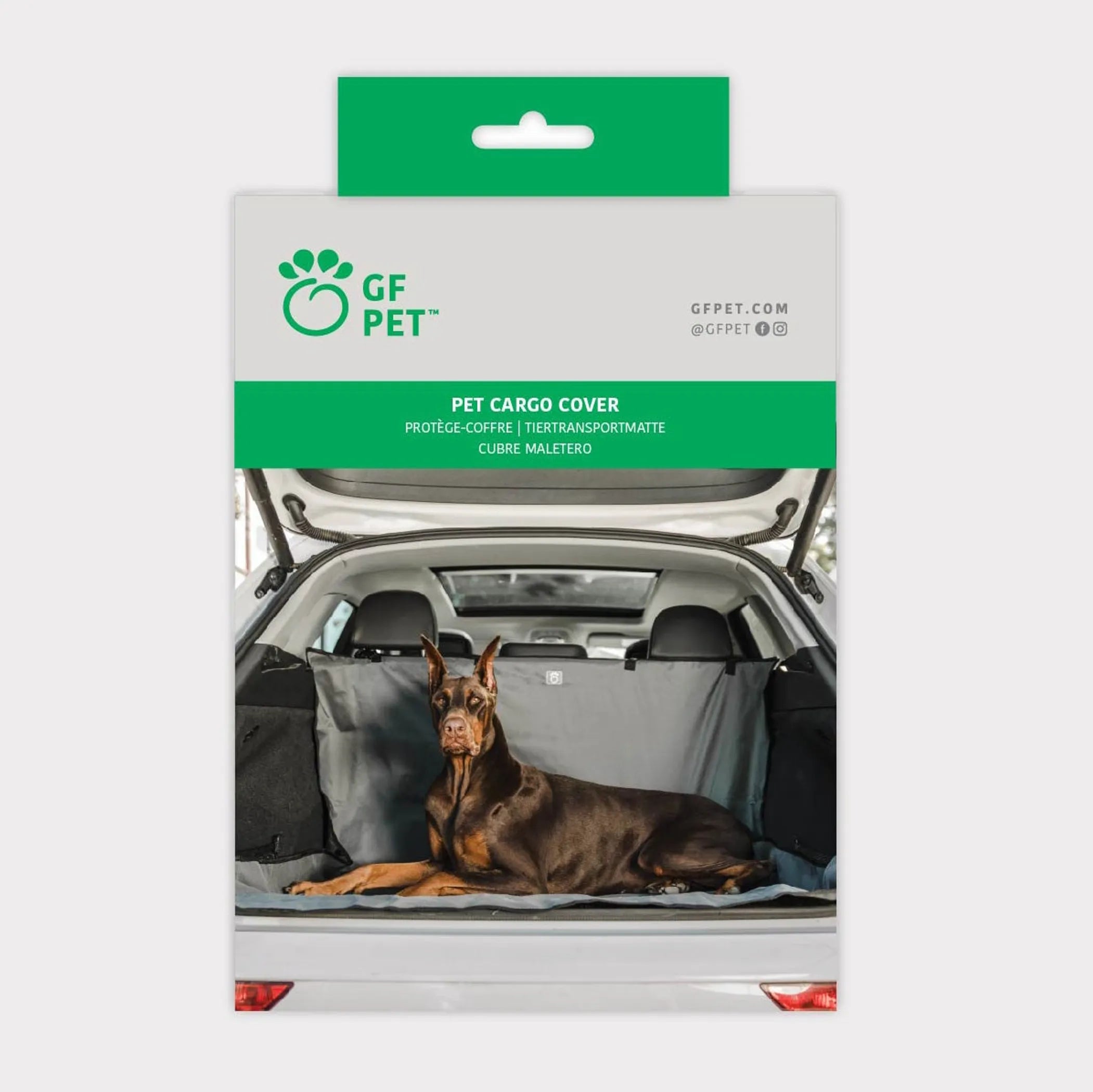 Pet cargo cover packaging with a dog inside a car, featuring GF Pet logo.